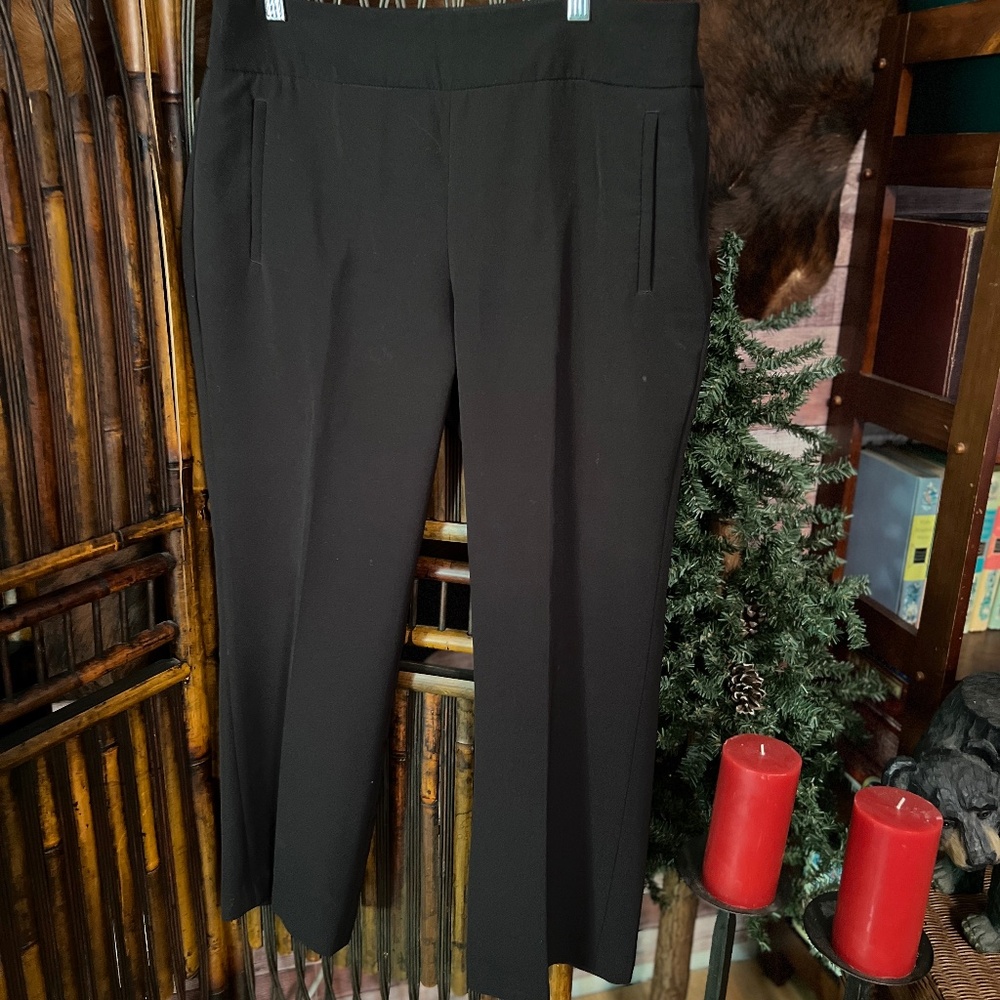 Adrienne Vittadini Black Crop Pants – Size 10